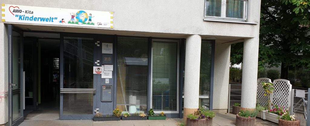 Kita Kinderwelt Fassade Eingang