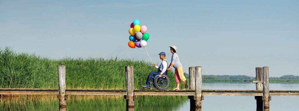 Bild: AdobeStock_©Jenny-Sturm_Menschen-mit-Handicap.jpg