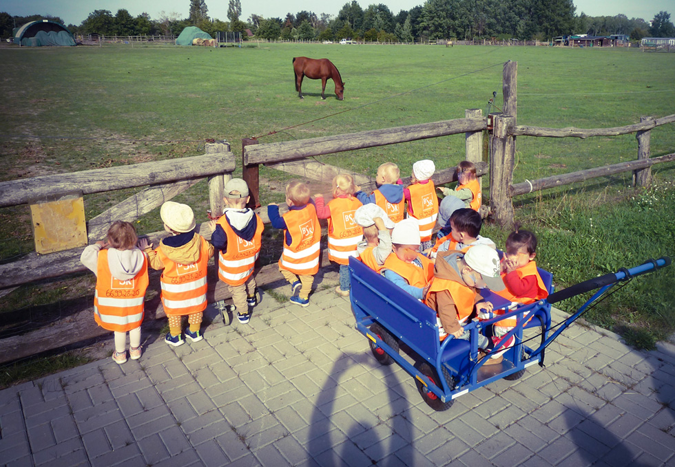 Kita "Wilde 13" beim Kiezspaziergang