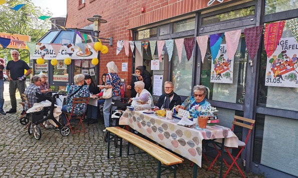 "Lange Tafel" im AWO "Mühlentreff"