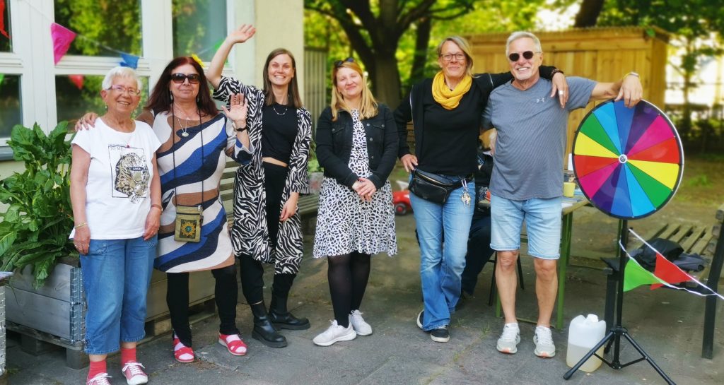 AWO FAZ Fennpfuhl Frühlingsfest, Team mit Glücksrad