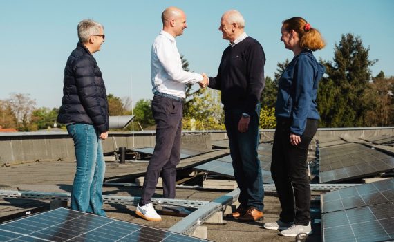 Übergabe Solaranlage an Kita